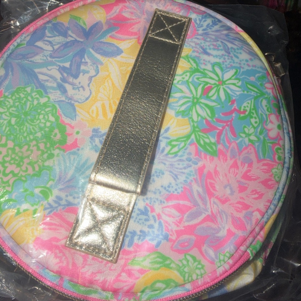 NEW Women’s Lilly Pulitzer Multi Bright Delight Patch Round Cosmetic Case NWT - Picture 5 of 5
